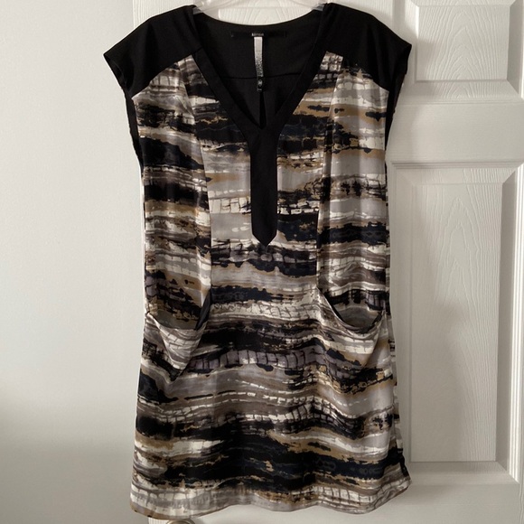 Kensie Dresses & Skirts - Kensie dress size M long 34 inches very cute summer dress